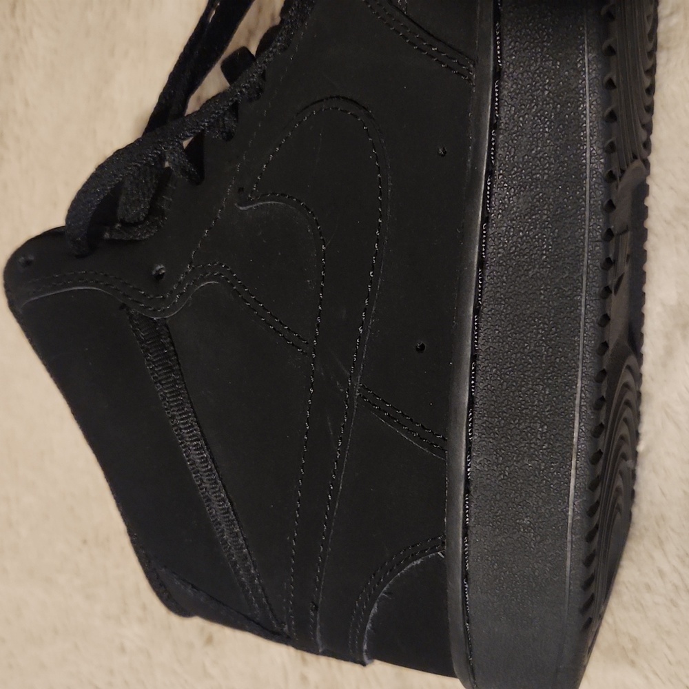 NIKE AIR FORCE 1  Men's All-Black High-Top Size 9 - Picture 7 of 9
